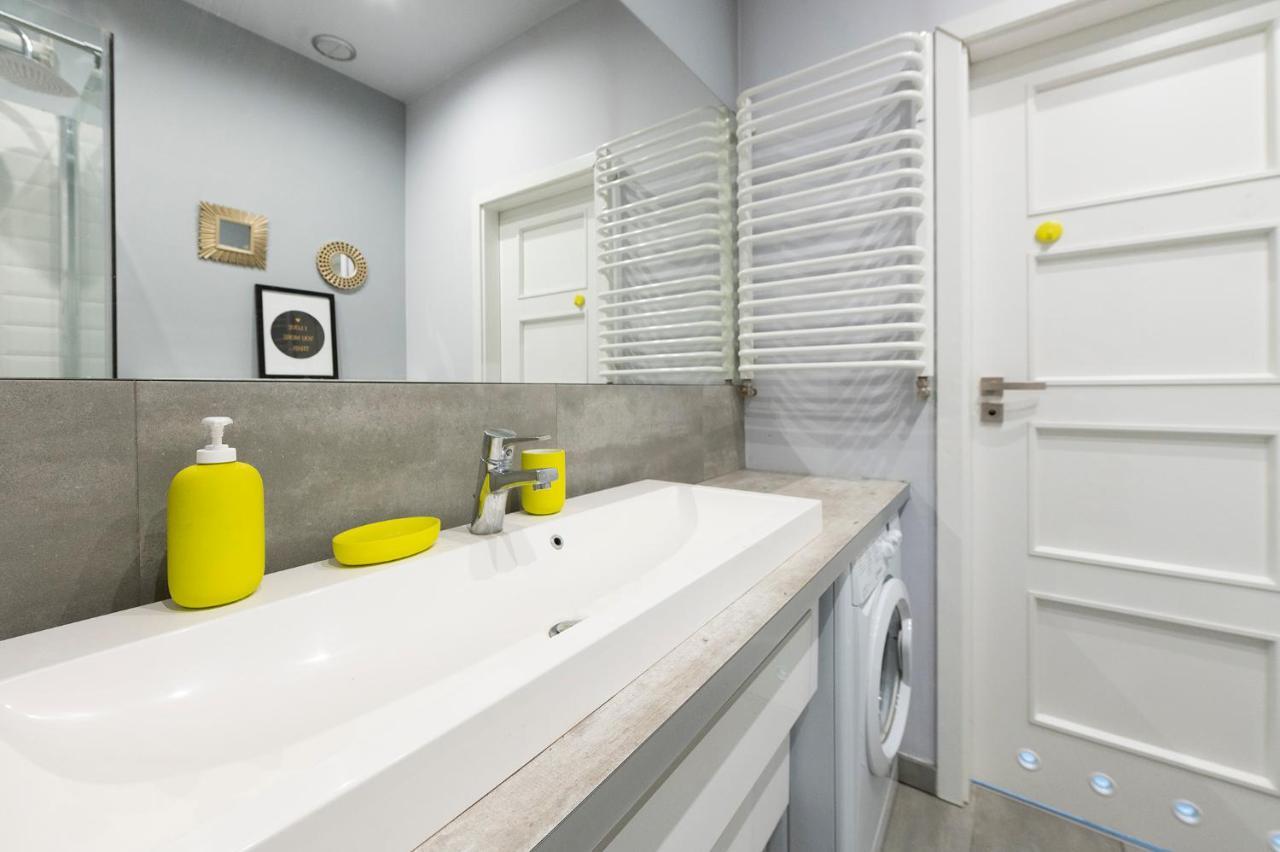 The Essence Of Lodz Apartment ภายนอก รูปภาพ